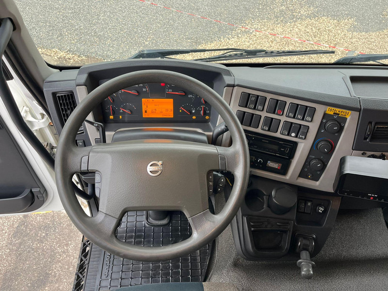 Camion fourgon Volvo FL 280 4x2 BOX L=8688 mm: photos 16