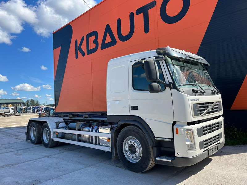 Volvo FM 420 6x4 HIAB 20 ton / L=5600 mm - Camion ampliroll: photos 4 Volvo FM 420 6x4 HIAB 20 ton / L=5600 mm - Camion ampliroll: photos 4
