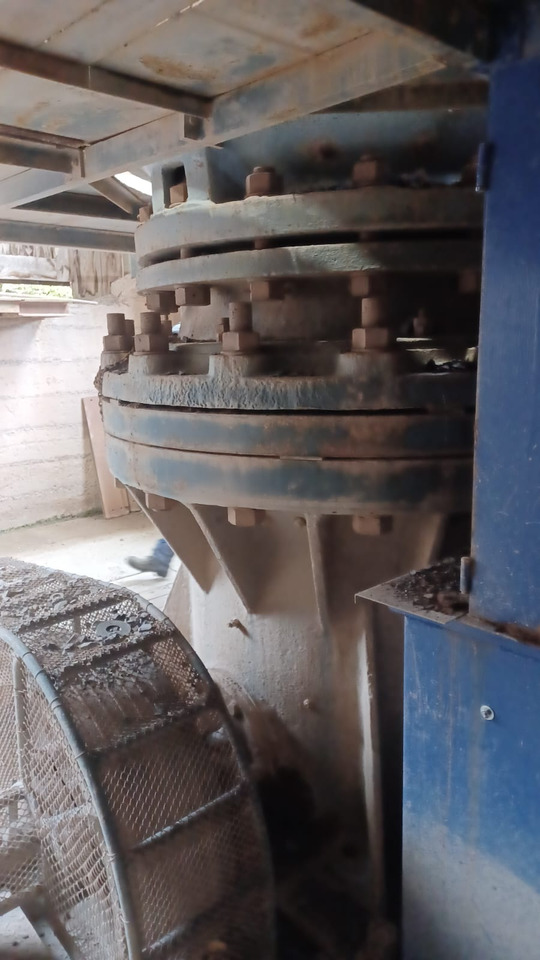 ESCH Duisburg / Krupp FB II - Concasseur à cône: photos 1 ESCH Duisburg / Krupp FB II - Concasseur à cône: photos 1