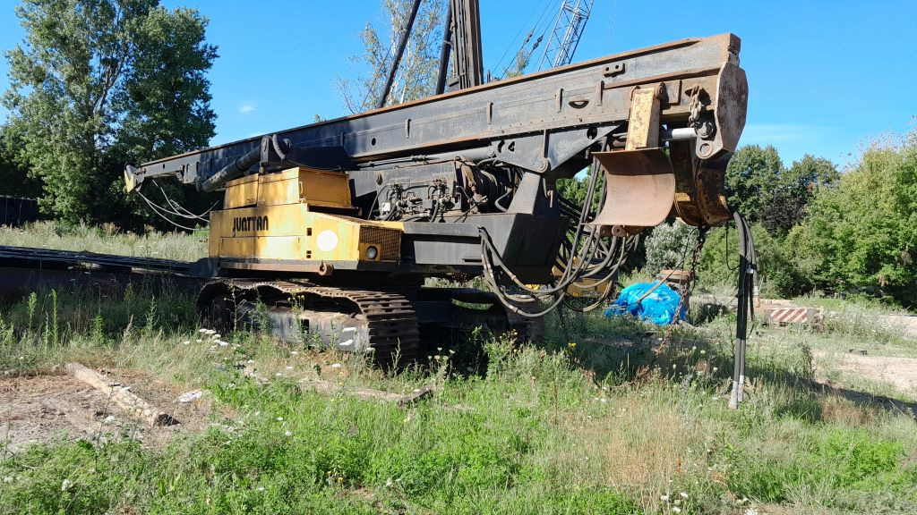 JUNTTAN PV 216 - Mât de battage: photos 2 JUNTTAN PV 216 - Mât de battage: photos 2