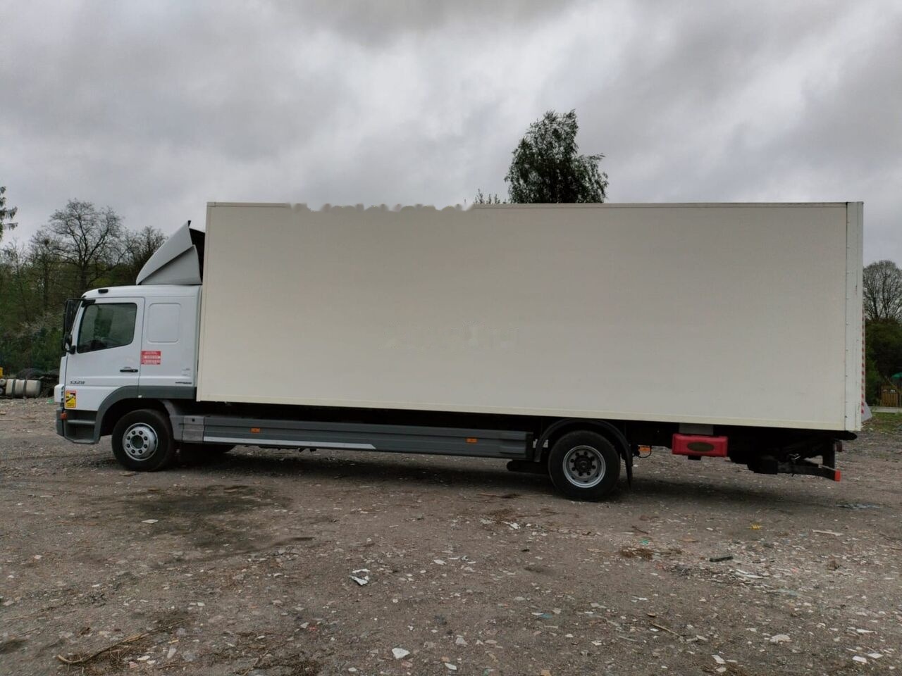 Mercedes-Benz ATEGO 1329 - Camion isothermique: photos 5 Mercedes-Benz ATEGO 1329 - Camion isothermique: photos 5