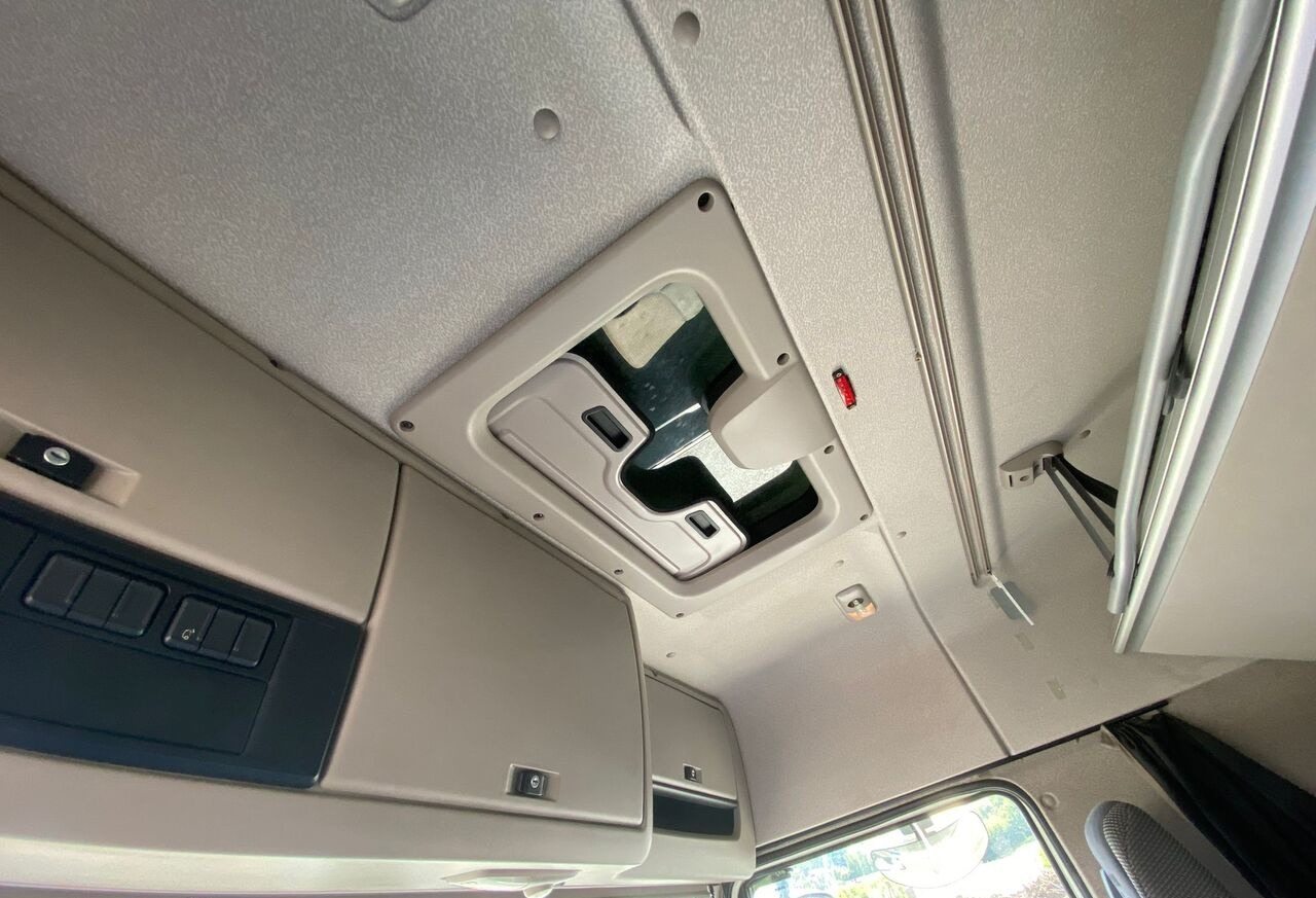 Tracteur routier DAF XF105.510: photos 14