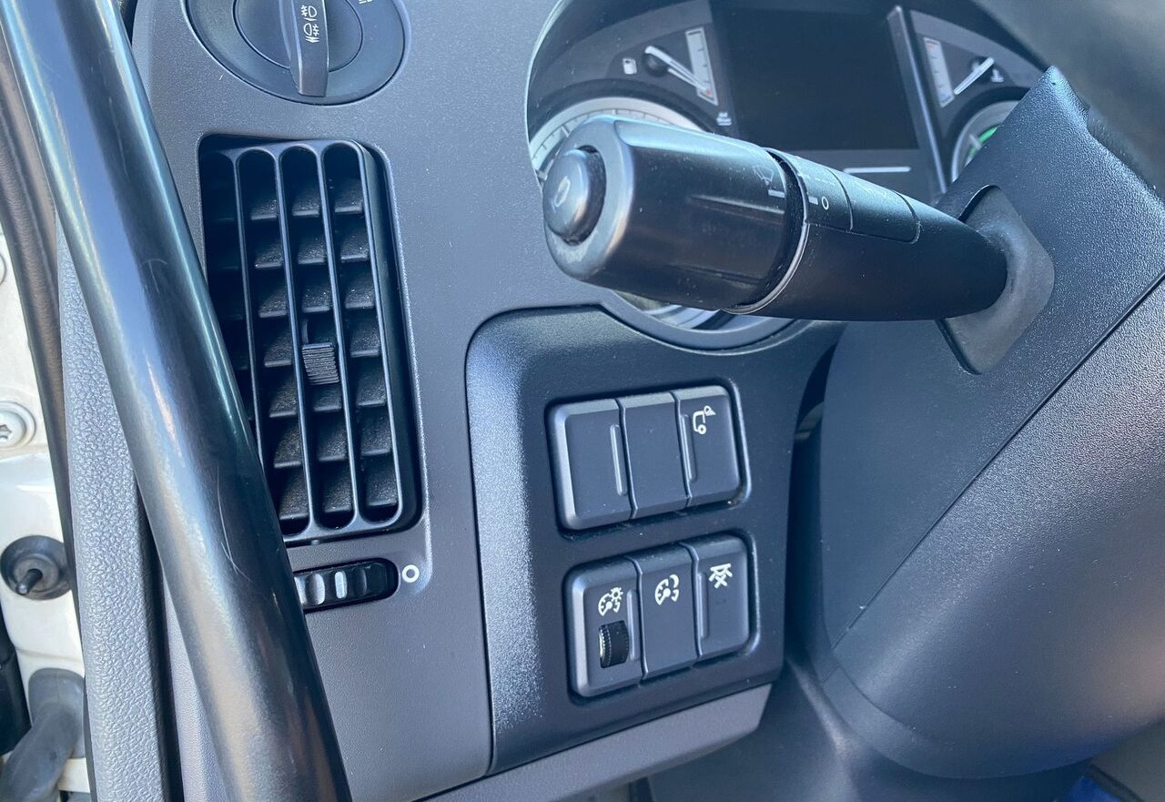 Tracteur routier DAF XF105.510: photos 8