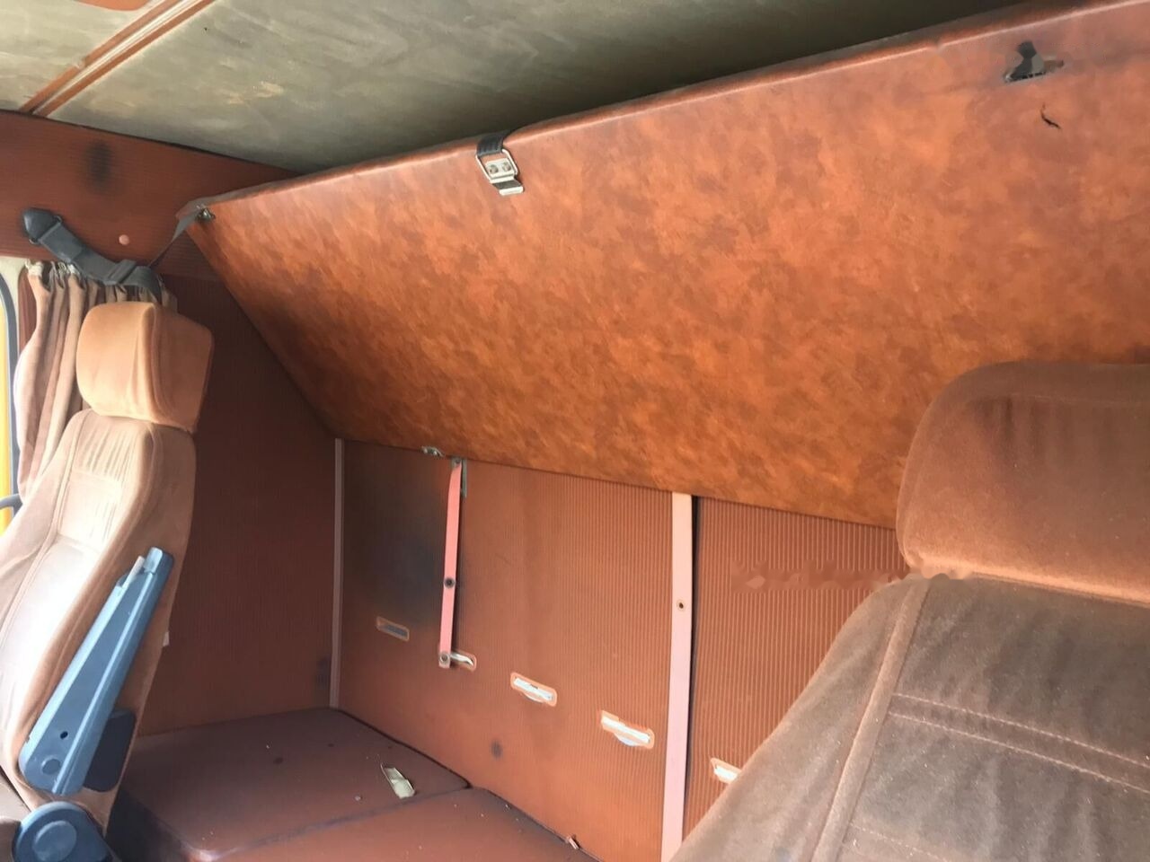 Tracteur routier Volvo F1234C: photos 9