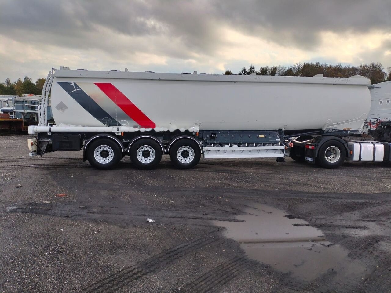 Trailor TX34 - Semi-remorque citerne: photos 2 Trailor TX34 - Semi-remorque citerne: photos 2