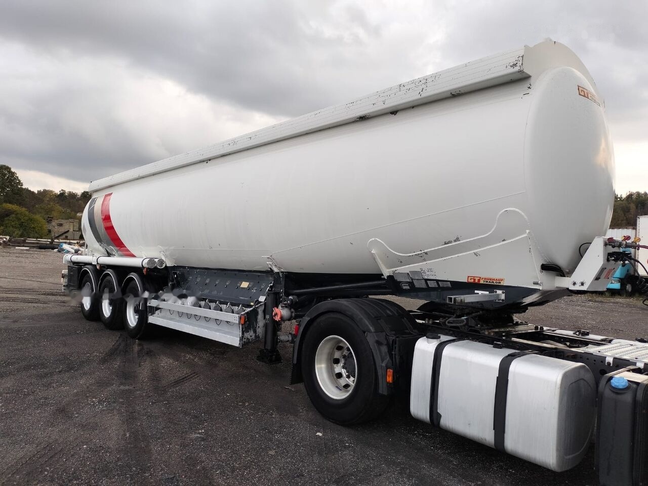 Trailor TX34 - Semi-remorque citerne: photos 1 Trailor TX34 - Semi-remorque citerne: photos 1