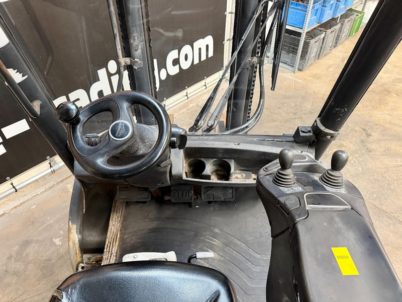 Linde H30D-02 - Chariot élévateur diesel: photos 5 Linde H30D-02 - Chariot élévateur diesel: photos 5