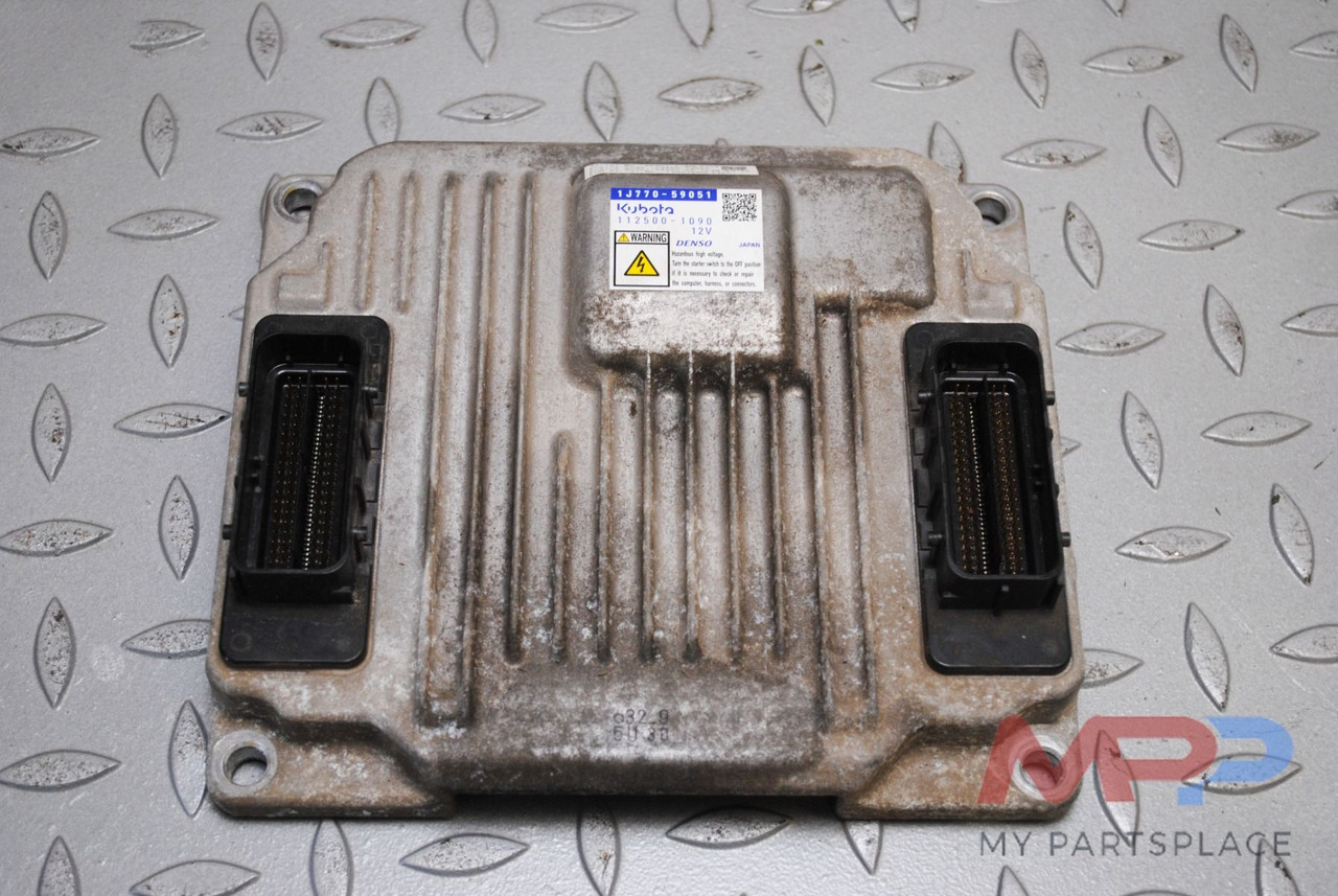 ECU Kubota V2607 - V3800 - Bloc de gestion: photos 1 ECU Kubota V2607 - V3800 - Bloc de gestion: photos 1