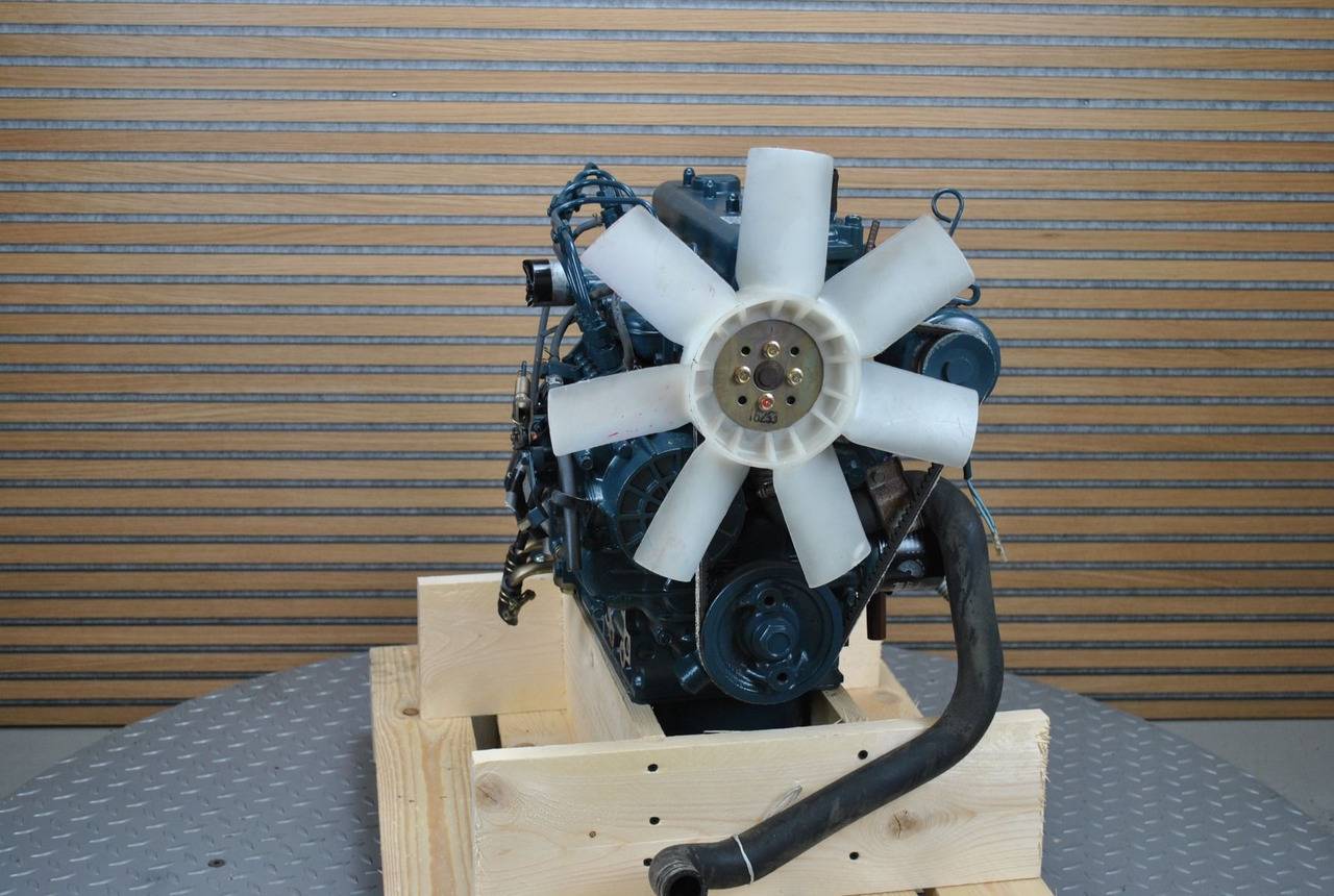 Kubota Kubota V1505 - Moteur pour Machine agricole: photos 5 Kubota Kubota V1505 - Moteur pour Machine agricole: photos 5