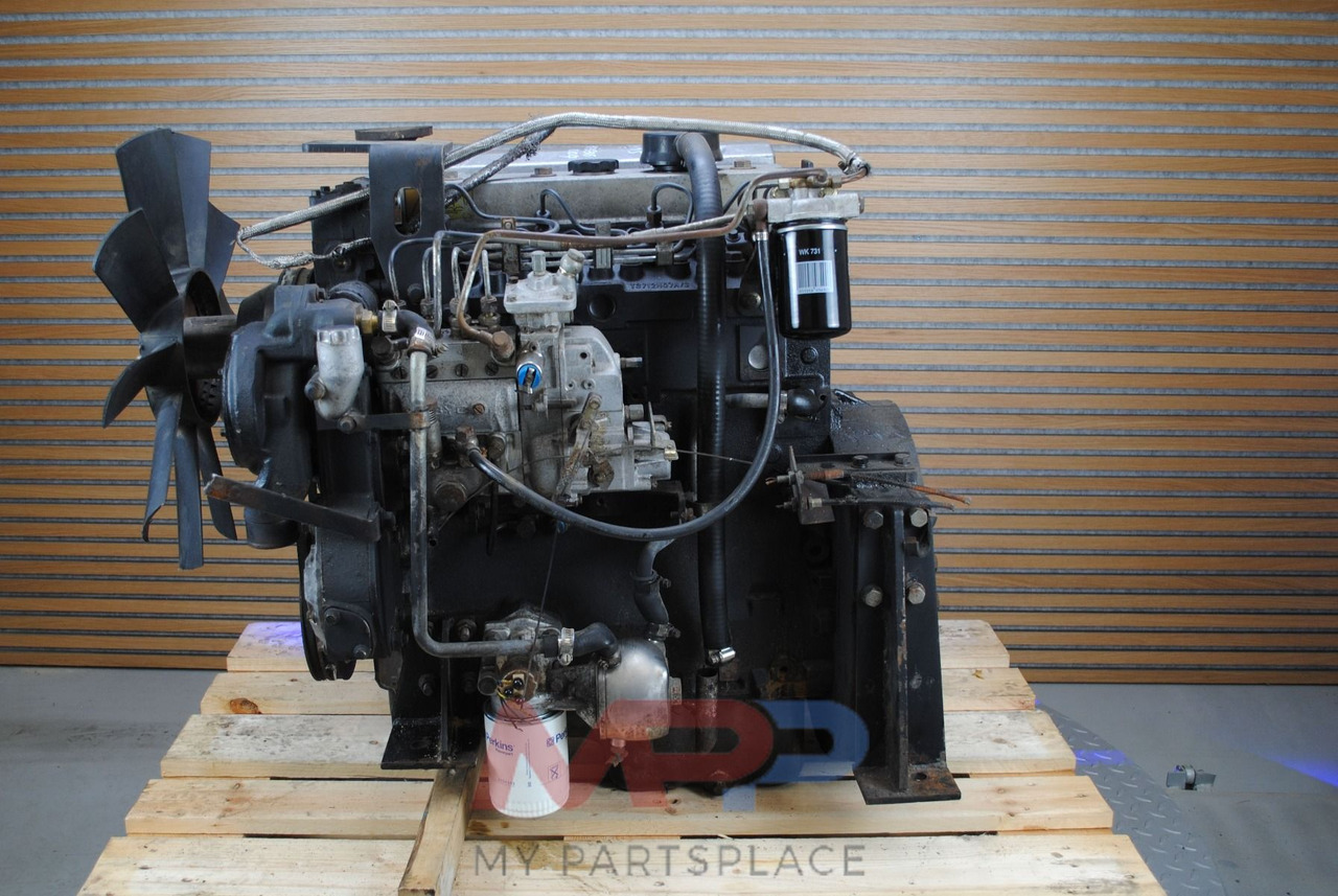 Perkins Perkins 1004 turbo AA-AB 1004.4 - Moteur: photos 2 Perkins Perkins 1004 turbo AA-AB 1004.4 - Moteur: photos 2