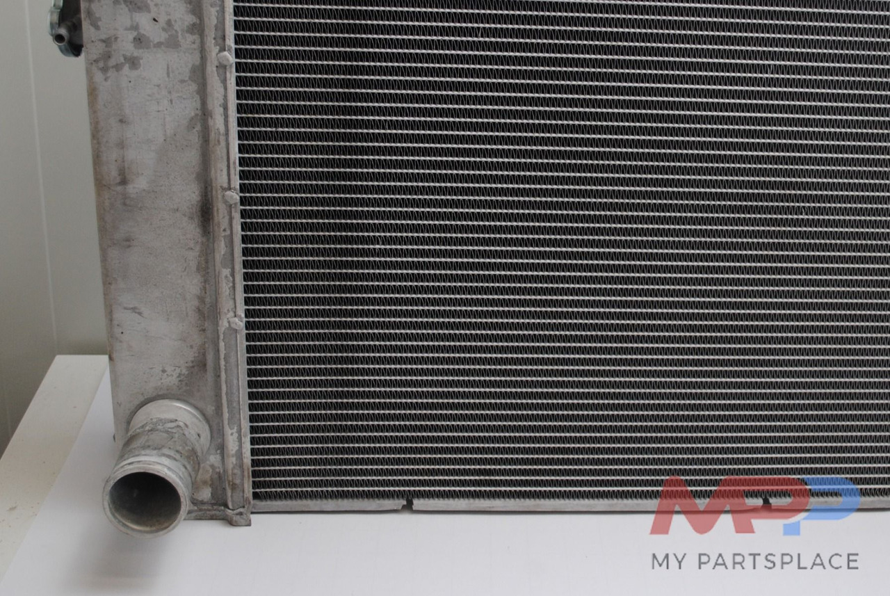 Perkins Radiator 1204J E44 TA - Radiateur pour Engins de chantier: photos 3 Perkins Radiator 1204J E44 TA - Radiateur pour Engins de chantier: photos 3
