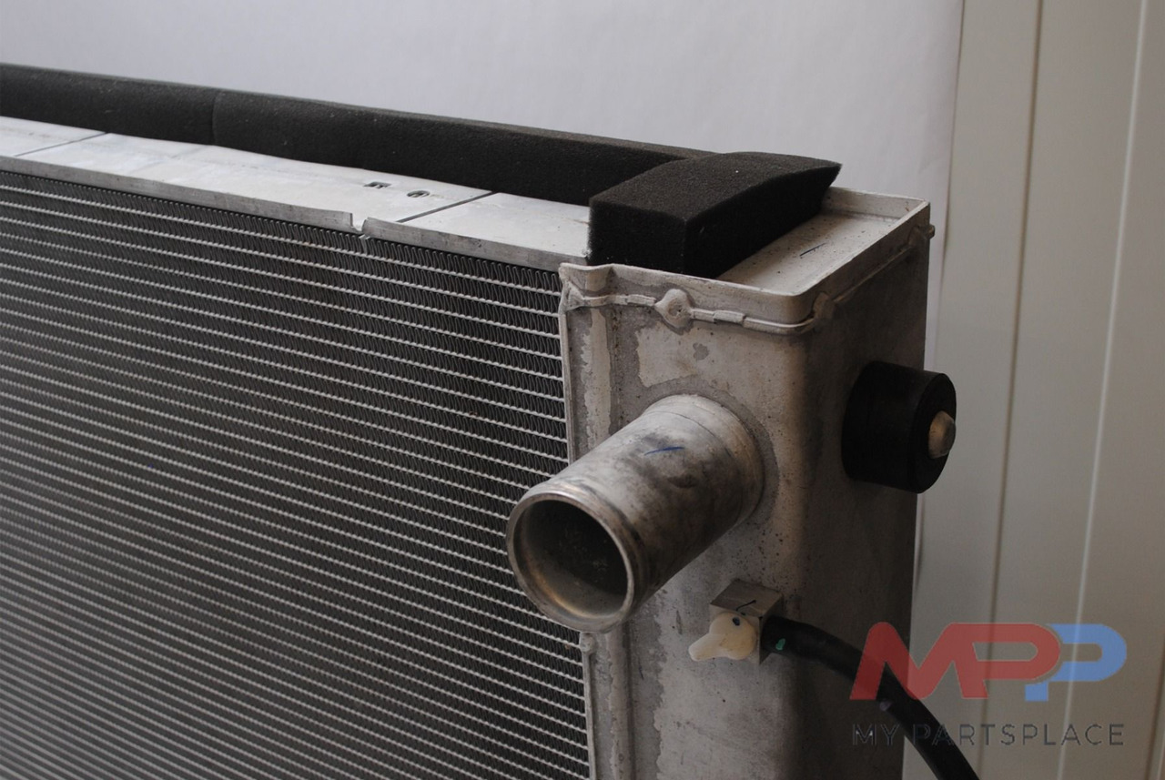 Perkins Radiator 1204J E44 TA - Radiateur pour Engins de chantier: photos 2 Perkins Radiator 1204J E44 TA - Radiateur pour Engins de chantier: photos 2