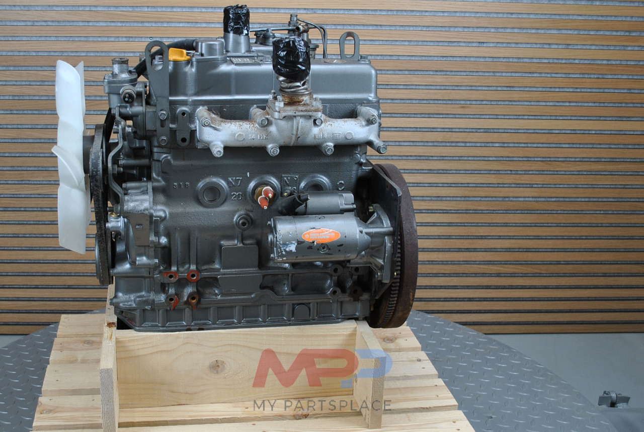 YANMAR 4TN48L - Moteur pour Chargeuse sur pneus: photos 4 YANMAR 4TN48L - Moteur pour Chargeuse sur pneus: photos 4