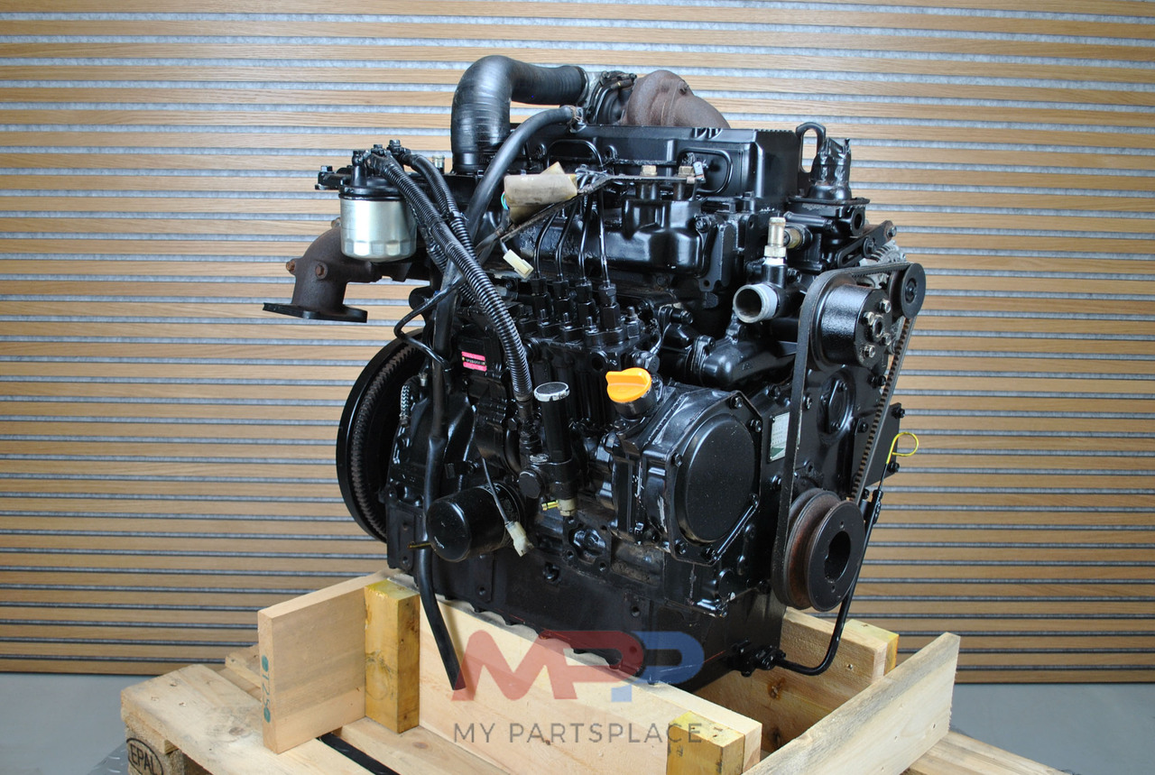 YANMAR 4TNE100 / 4TNE100-T - Moteur pour Moissonneuse-batteuse: photos 2 YANMAR 4TNE100 / 4TNE100-T - Moteur pour Moissonneuse-batteuse: photos 2