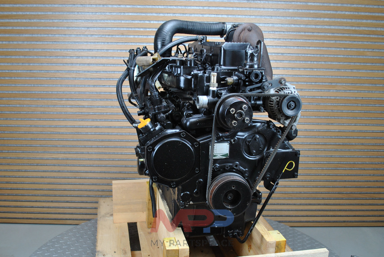 YANMAR 4TNE100-T - Moteur pour Tracteur agricole: photos 4 YANMAR 4TNE100-T - Moteur pour Tracteur agricole: photos 4