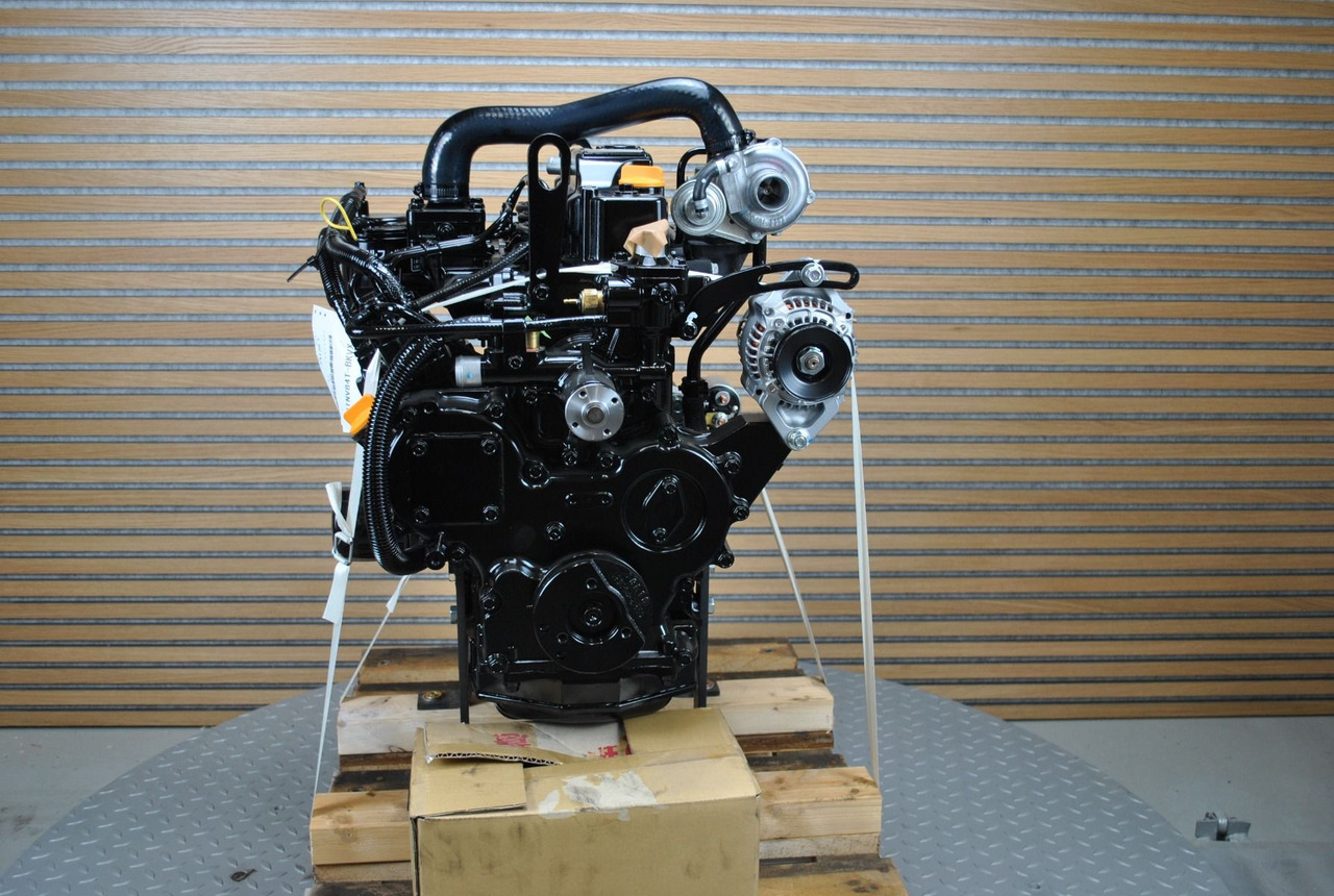 Yanmar Isuzu 3CD1-T - Moteur: photos 5 Yanmar Isuzu 3CD1-T - Moteur: photos 5