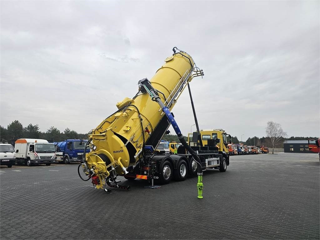 Iveco RAVO WUKO FOR CHANNEL CLEANING druck saug kanal - Camion hydrocureur: photos 1 Iveco RAVO WUKO FOR CHANNEL CLEANING druck saug kanal - Camion hydrocureur: photos 1