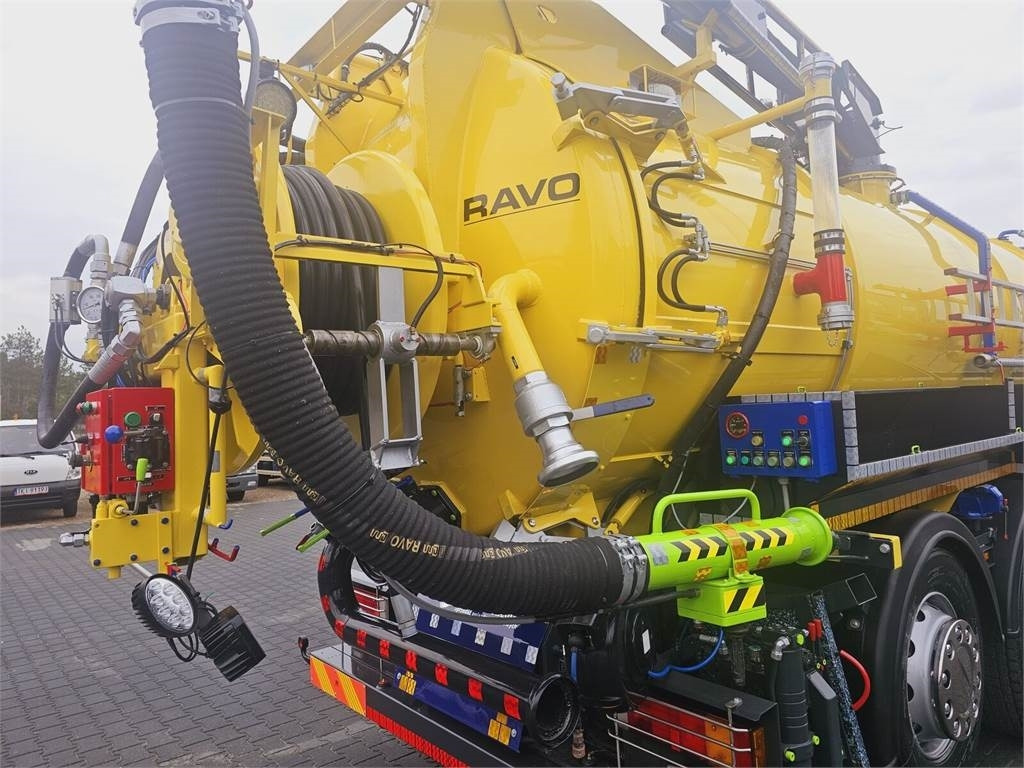 Camion hydrocureur Iveco RAVO WUKO FOR CHANNEL CLEANING druck saug kanal: photos 20
