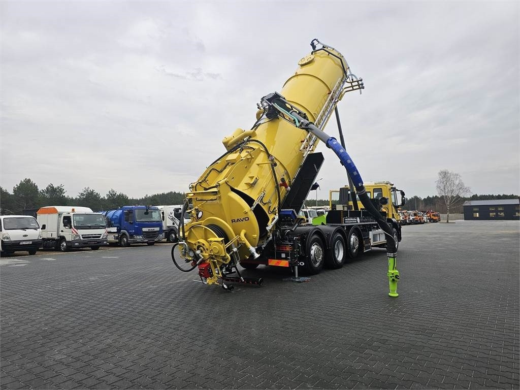 Camion hydrocureur Iveco RAVO WUKO FOR CHANNEL CLEANING druck saug kanal: photos 31