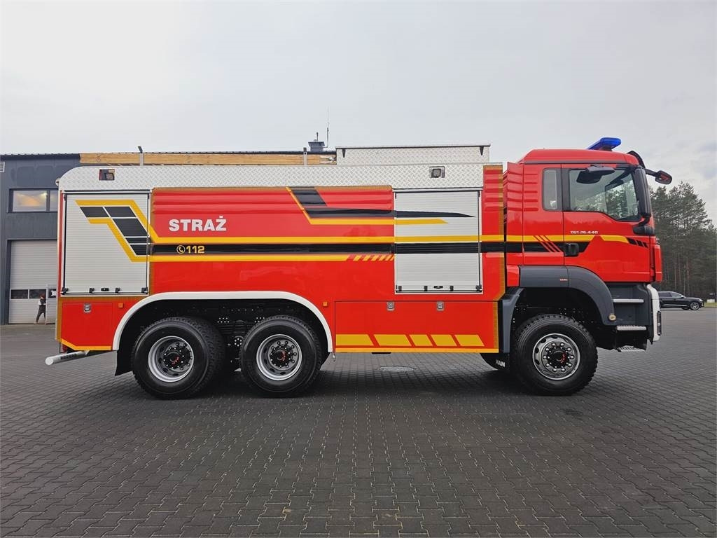MAN TGS 26.440 6x6 9500 l water + 950 foam Stolarczyk  - Camion de pompier: photos 5 MAN TGS 26.440 6x6 9500 l water + 950 foam Stolarczyk  - Camion de pompier: photos 5