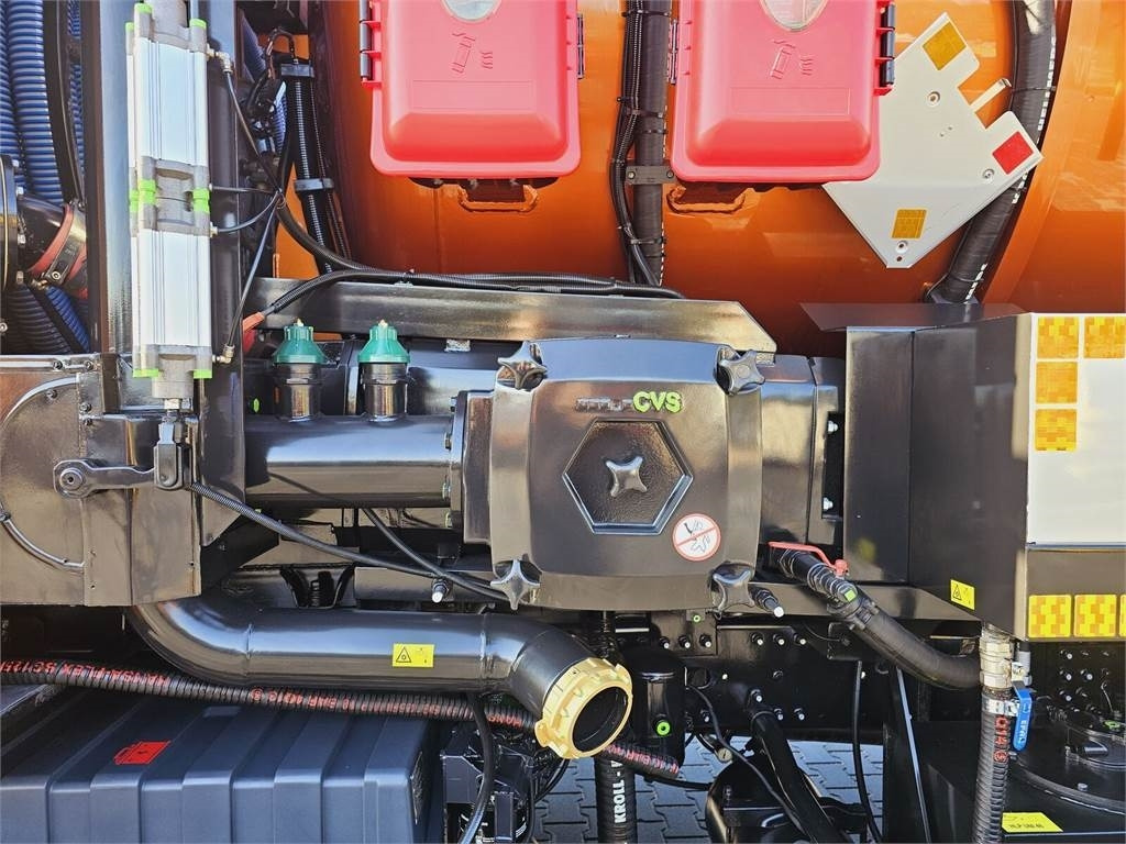 Camion hydrocureur MAN WUKO KROLL ADR COMBI FOR SEWER CLEANING: photos 13 Camion hydrocureur MAN WUKO KROLL ADR COMBI FOR SEWER CLEANING: photos 13