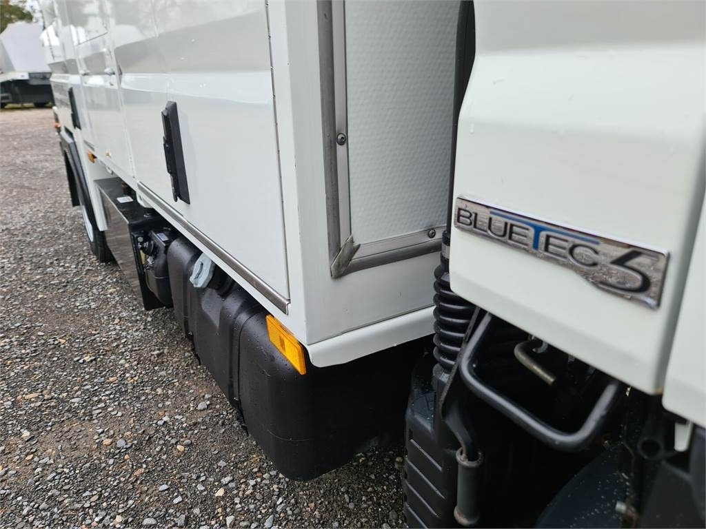 Mitsubishi CANTER odkurzacz koparka ssąca Saugbagger CITY SAU - Pelle: photos 3 Mitsubishi CANTER odkurzacz koparka ssąca Saugbagger CITY SAU - Pelle: photos 3