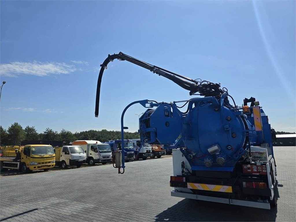 Renault 4x2 WUKO RIVARD for collecting liquid waste  en crédit-bail Renault 4x2 WUKO RIVARD for collecting liquid waste: photos 26