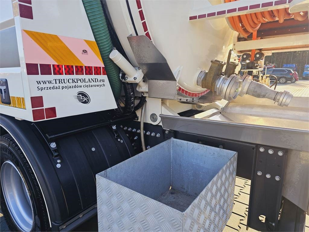 Camion hydrocureur Renault GAMA KANRO KOMBI 5000: photos 14 Camion hydrocureur Renault GAMA KANRO KOMBI 5000: photos 14