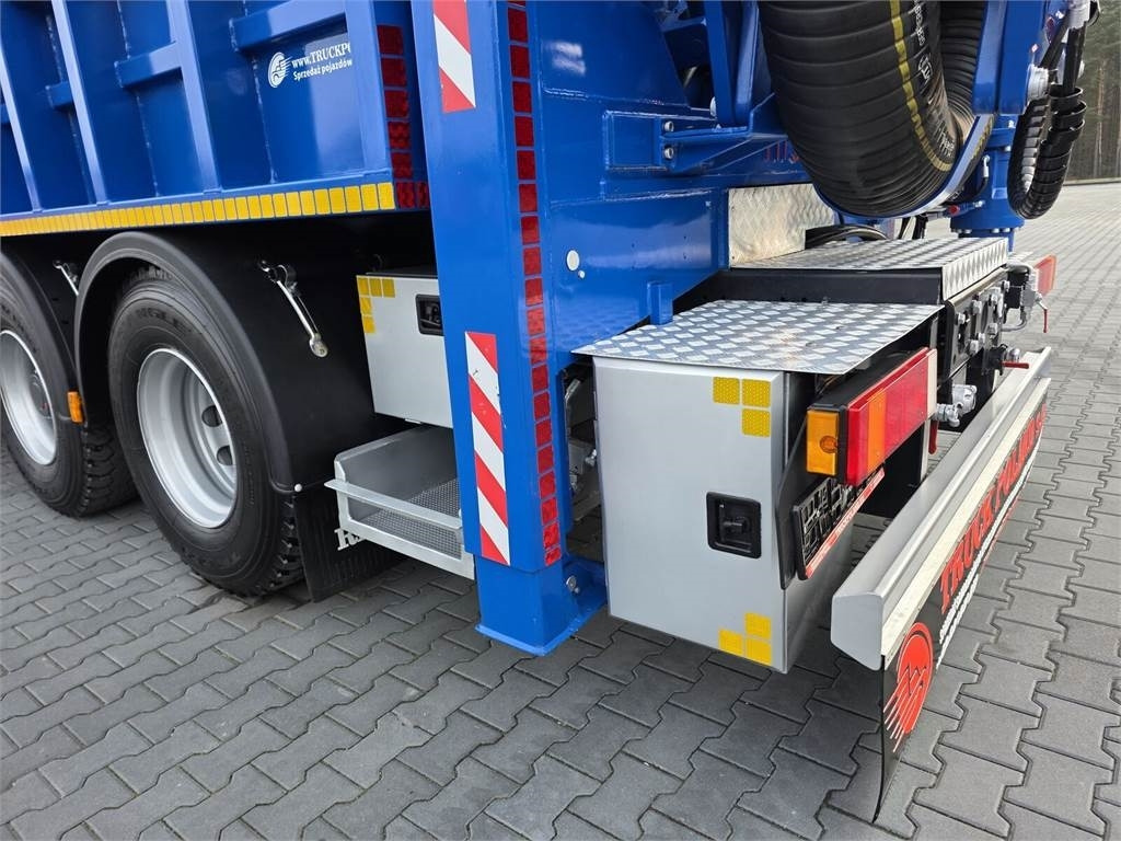 Renault MTS DINO 3 Saugbagger vacuum cleaner excavator suc - Camion hydrocureur: photos 5 Renault MTS DINO 3 Saugbagger vacuum cleaner excavator suc - Camion hydrocureur: photos 5