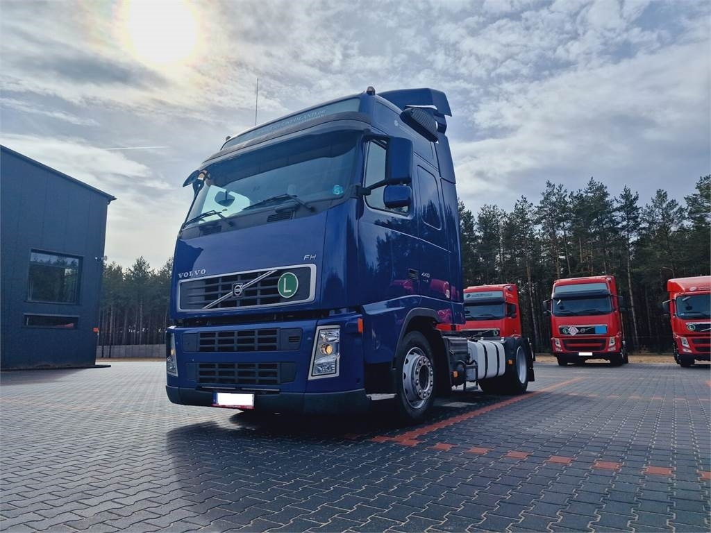 Volvo FH 13 440 - Tracteur routier: photos 1 Volvo FH 13 440 - Tracteur routier: photos 1