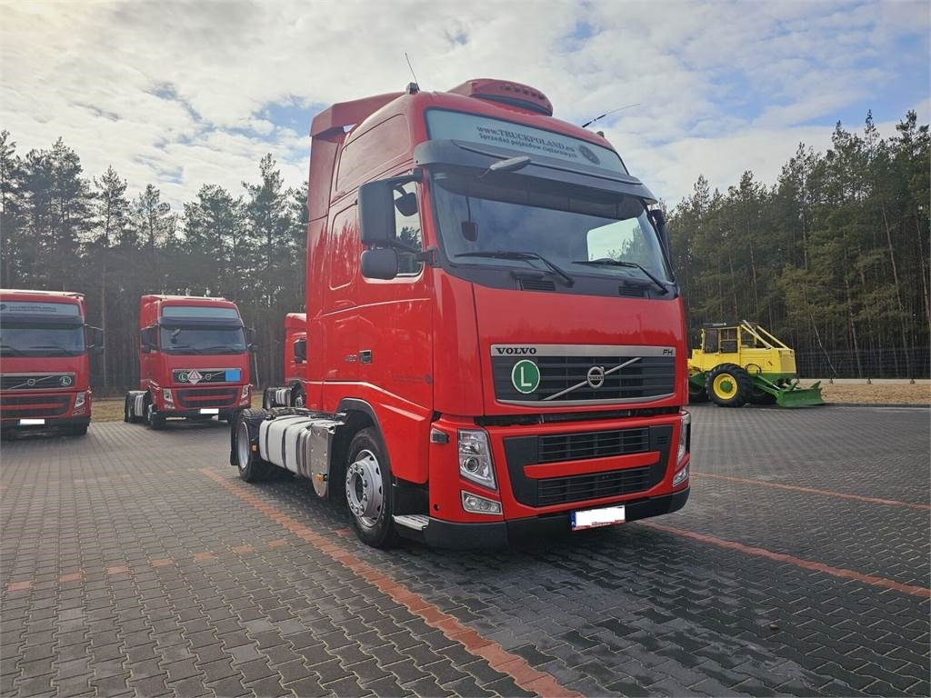 Volvo FH13 XXL EURO 5 2011 + KRONE MEGA RAISE  - Tracteur routier: photos 3 Volvo FH13 XXL EURO 5 2011 + KRONE MEGA RAISE  - Tracteur routier: photos 3