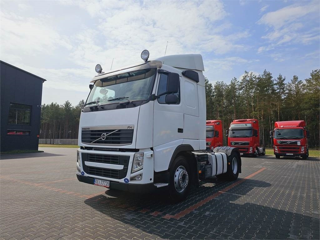 Volvo STANDARD 460 automatic 2009 r - Tracteur routier: photos 3 Volvo STANDARD 460 automatic 2009 r - Tracteur routier: photos 3