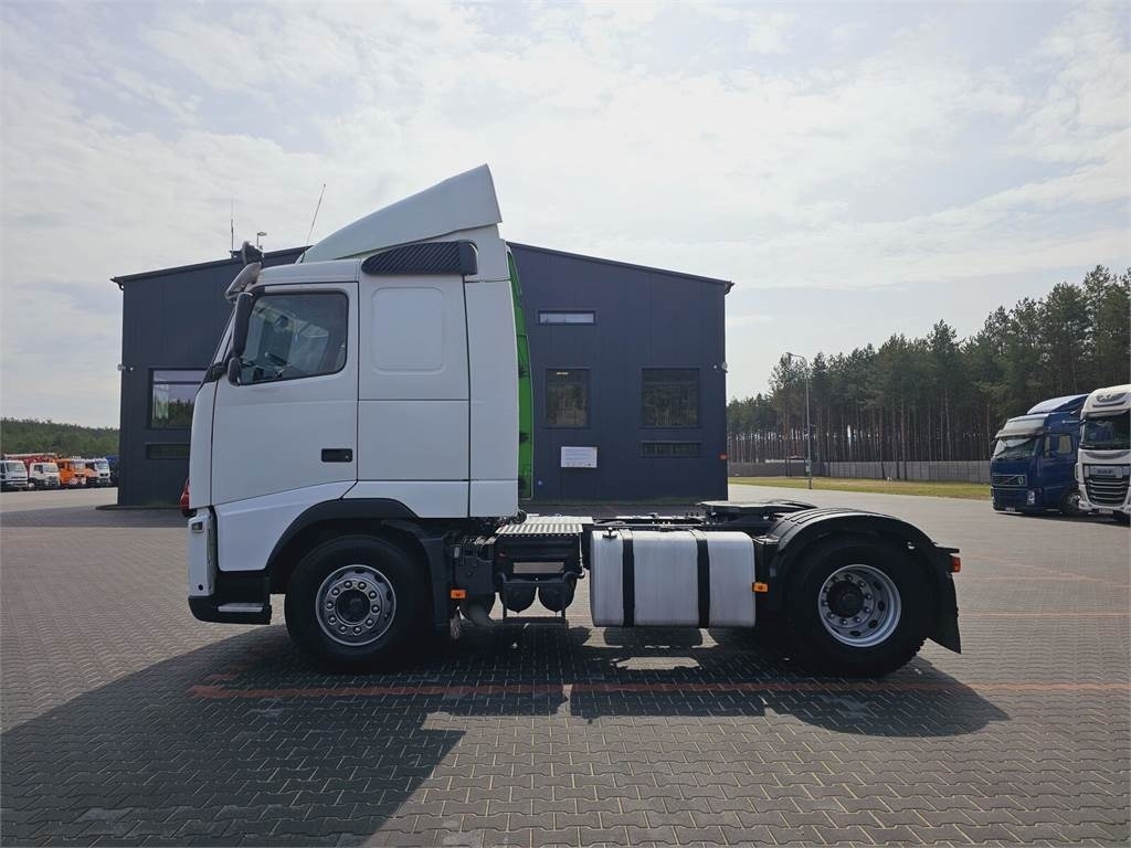 Volvo STANDARD 460 automatic 2009 r - Tracteur routier: photos 4 Volvo STANDARD 460 automatic 2009 r - Tracteur routier: photos 4