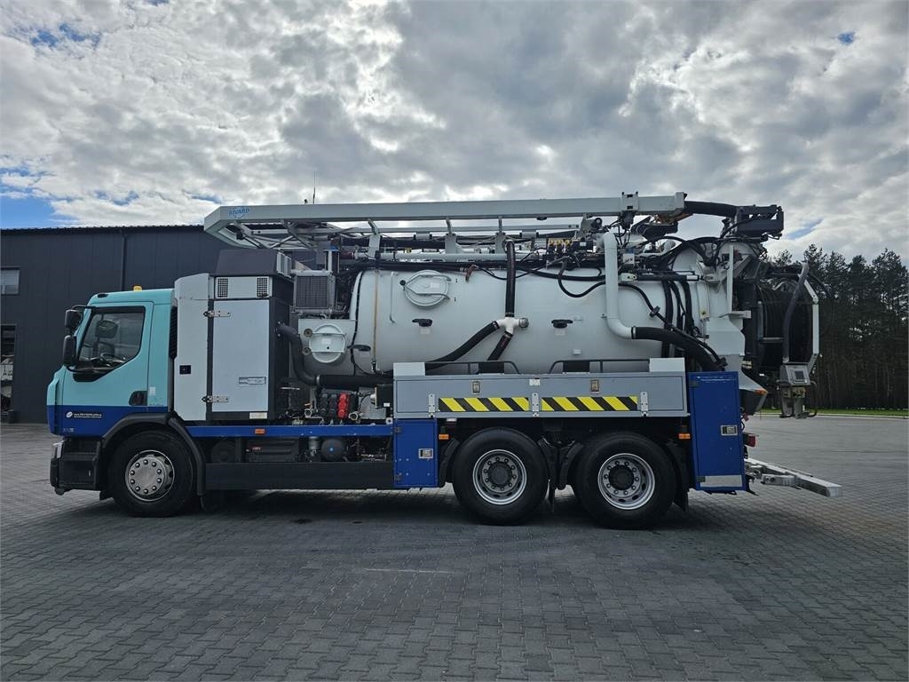 Renault 6x4 WUKO RIVARD RECYTLING for collecting liquid wa - Véhicule de voirie/ Spécial: photos 3 Renault 6x4 WUKO RIVARD RECYTLING for collecting liquid wa - Véhicule de voirie/ Spécial: photos 3