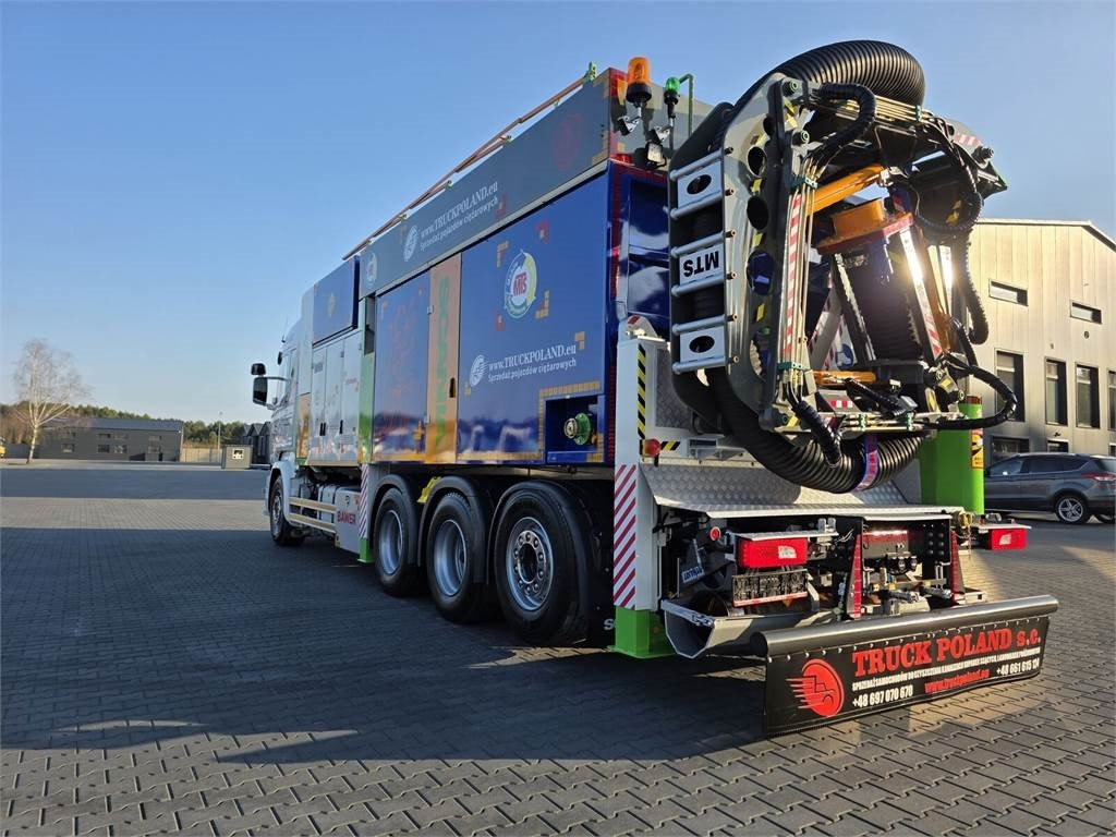 Scania V8 R580 MTS DINO 5 TRIPLE 54000V Saugbagger cleane - Véhicule de voirie/ Spécial: photos 5 Scania V8 R580 MTS DINO 5 TRIPLE 54000V Saugbagger cleane - Véhicule de voirie/ Spécial: photos 5