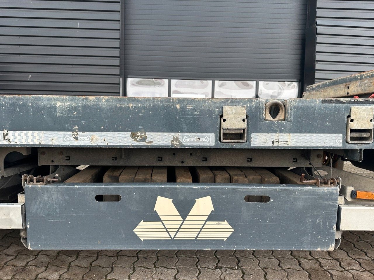 Nooteboom 4 achs Tieflader / Rampen / Ausziehbar - Semi-remorque surbaissé: photos 4 Nooteboom 4 achs Tieflader / Rampen / Ausziehbar - Semi-remorque surbaissé: photos 4