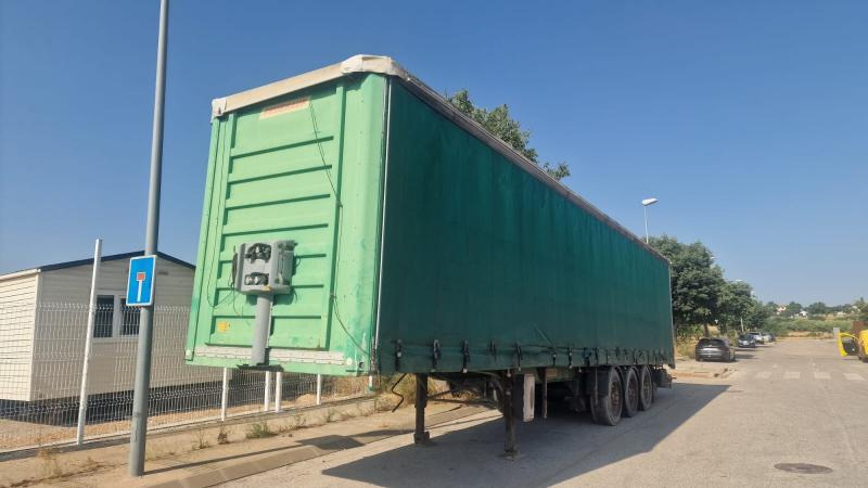 Fruehauf TX 34 CS - Semi-remorque rideaux coulissants: photos 1 Fruehauf TX 34 CS - Semi-remorque rideaux coulissants: photos 1