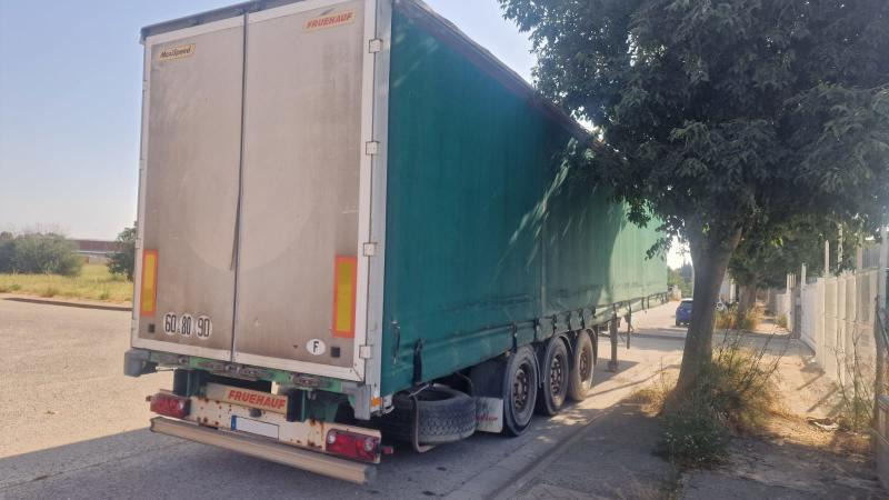Fruehauf TX 34 CS - Semi-remorque rideaux coulissants: photos 4 Fruehauf TX 34 CS - Semi-remorque rideaux coulissants: photos 4