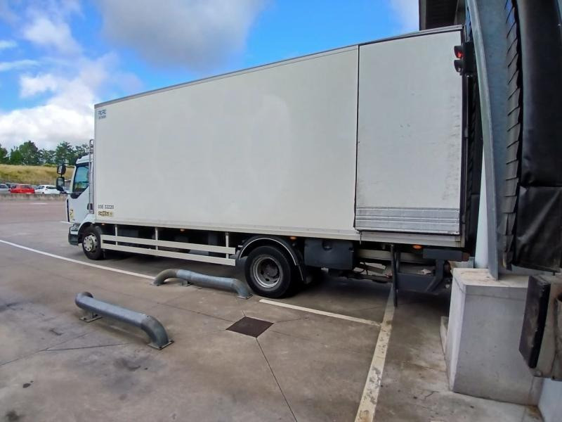 Renault Premium 270 DXI - Camion frigorifique: photos 2 Renault Premium 270 DXI - Camion frigorifique: photos 2