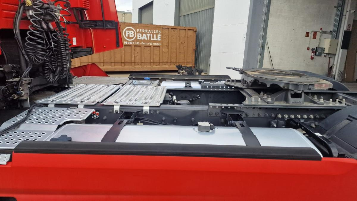 Renault T-Series 480 (Location / Rent) - Tracteur routier: photos 3 Renault T-Series 480 (Location / Rent) - Tracteur routier: photos 3