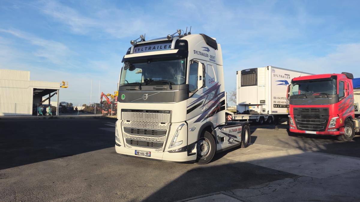 Volvo FH 500 Globetrotter XXL (Location / Rent) - Tracteur routier: photos 3 Volvo FH 500 Globetrotter XXL (Location / Rent) - Tracteur routier: photos 3