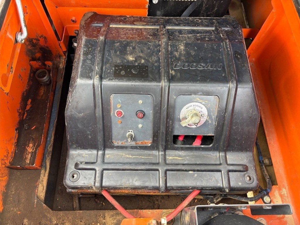 Pelle sur chenille Doosan DX 255 LC-5 - DX 255 - DX 225: photos 27