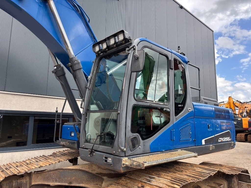 Pelle sur chenille Doosan DX 255 LC-5 - DX 255 - DX 225: photos 15