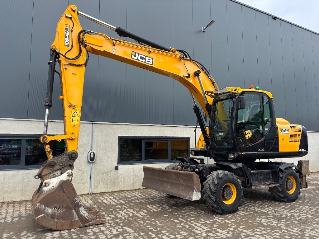 JCB JS 160 W - Pelle sur pneus: photos 1 JCB JS 160 W - Pelle sur pneus: photos 1