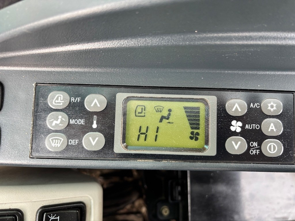 Pelle sur chenille Kobelco SK 210 LC-10 - SK210 - SK 210: photos 16 Pelle sur chenille Kobelco SK 210 LC-10 - SK210 - SK 210: photos 16