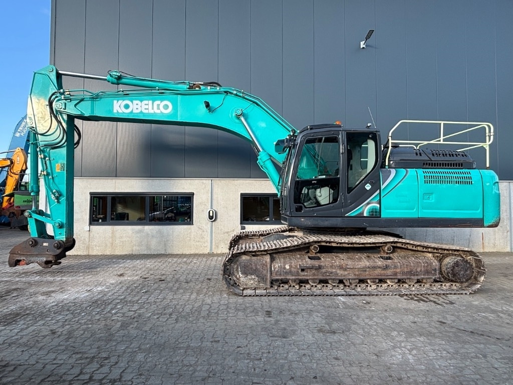 Kobelco SK 300 LC - 10 / SK300LC-10 / SK300 - Pelle sur chenille: photos 3 Kobelco SK 300 LC - 10 / SK300LC-10 / SK300 - Pelle sur chenille: photos 3