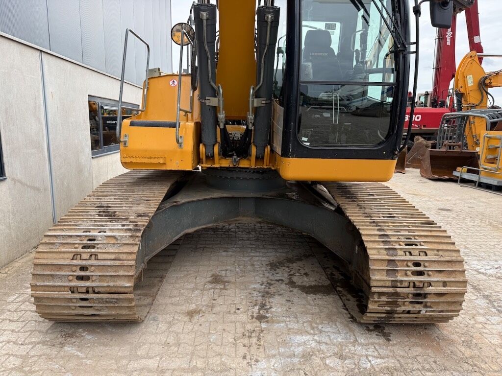 Liebherr R 922 LC - R922LC - R 922 - Pelle sur chenille: photos 4 Liebherr R 922 LC - R922LC - R 922 - Pelle sur chenille: photos 4