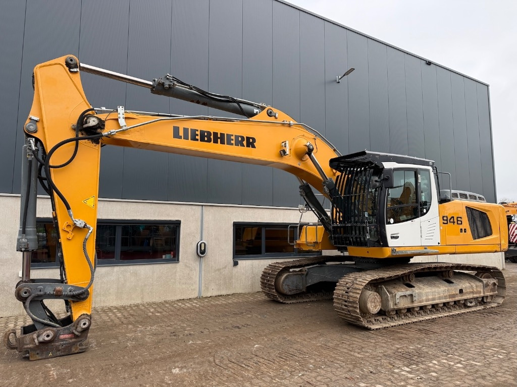 Liebherr R 946 LC - R946 - R946LC - R 938 - Pelle sur chenille: photos 1 Liebherr R 946 LC - R946 - R946LC - R 938 - Pelle sur chenille: photos 1