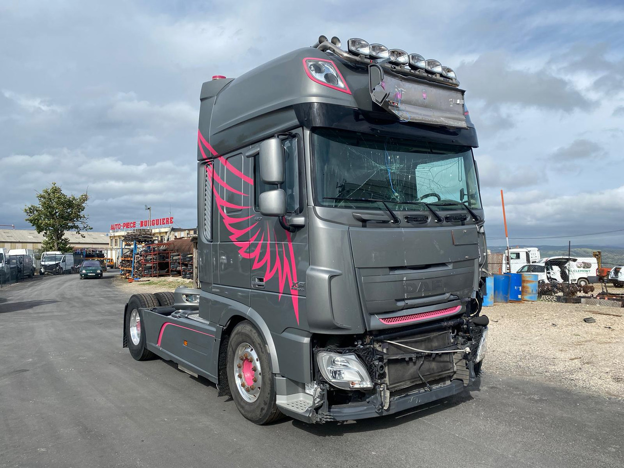 DAF XF 510 Super Space Cab - Tracteur routier: photos 2 DAF XF 510 Super Space Cab - Tracteur routier: photos 2