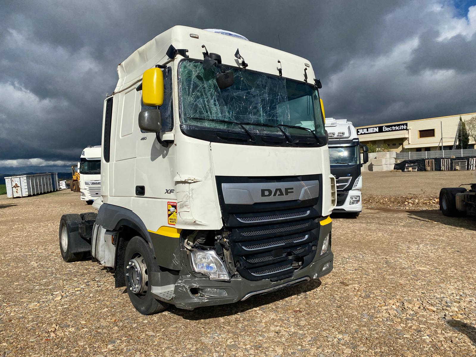 DAF XF480 - Tracteur routier: photos 2 DAF XF480 - Tracteur routier: photos 2